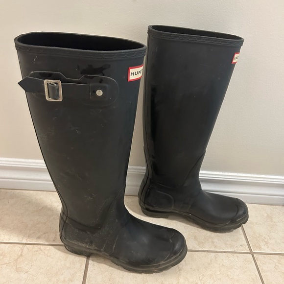 Hunter Rainboots - Picture 2 of 3